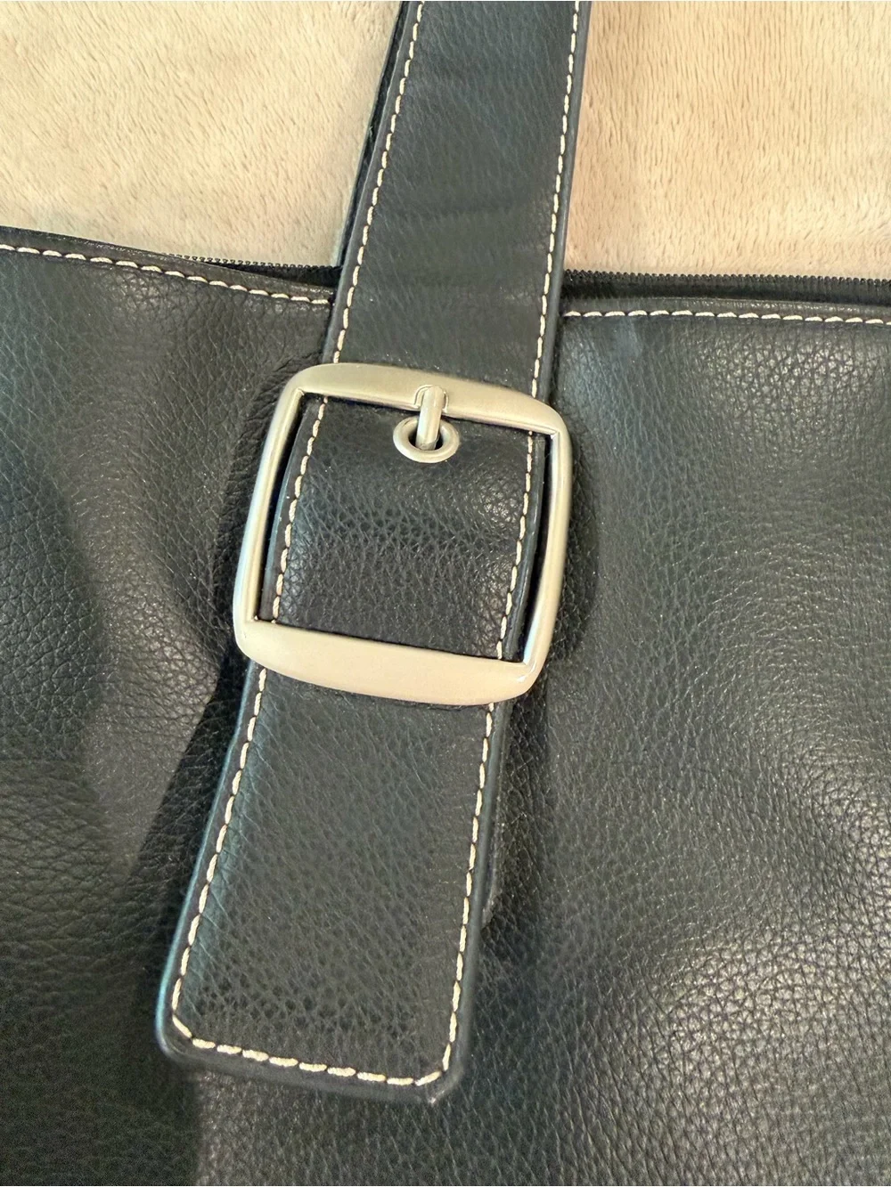 solo Black Textured Leather Bag with Silver Logo Plate and Red Accent